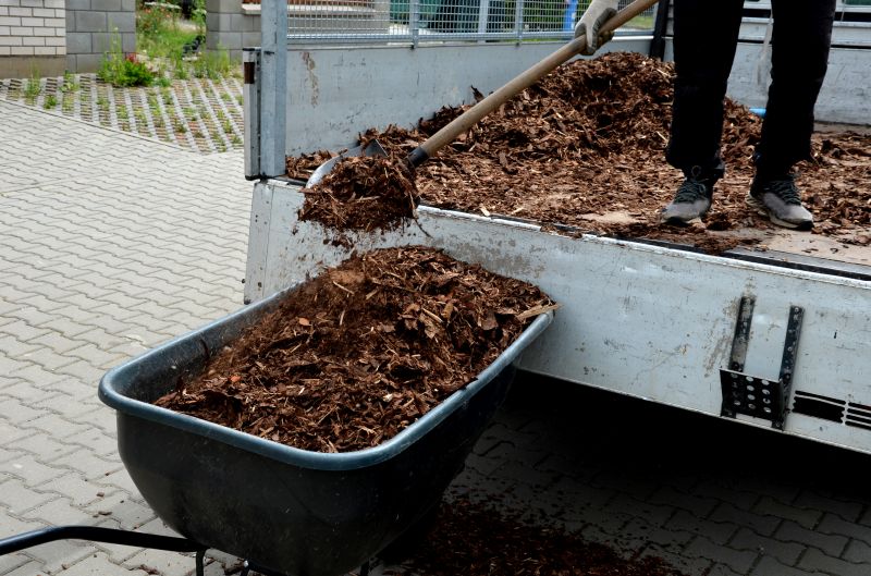 Brown Mulch Delivery