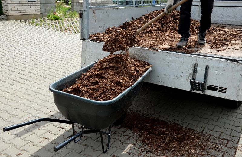 Brown Mulch Delivery